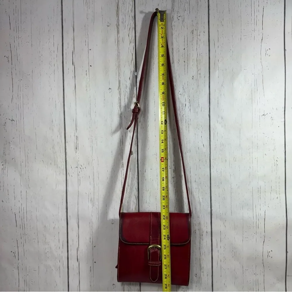 G.H Bass & Co.Womens Red Vintage Genuine Leather Crossbody Bag